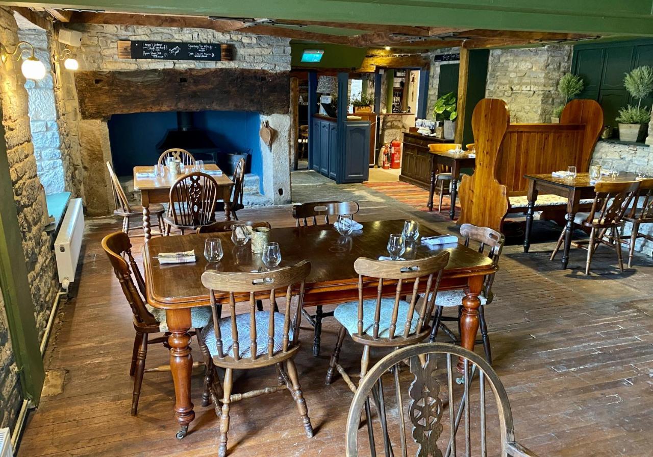 The Lion At West Pennard Hotel Exterior photo The interior of the restaurant