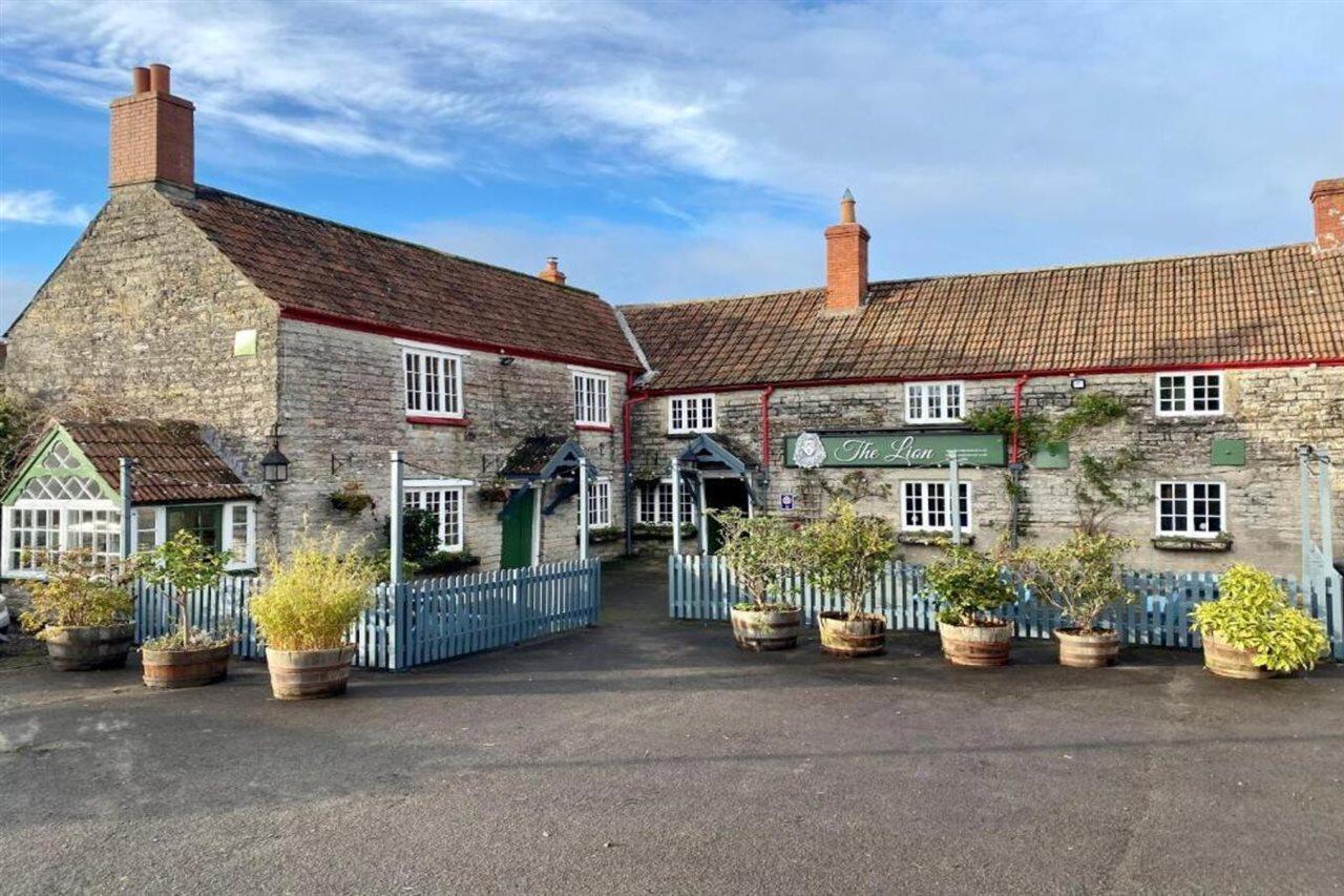 The Lion At West Pennard Hotel Exterior photo The Old Inn, Great Bowden