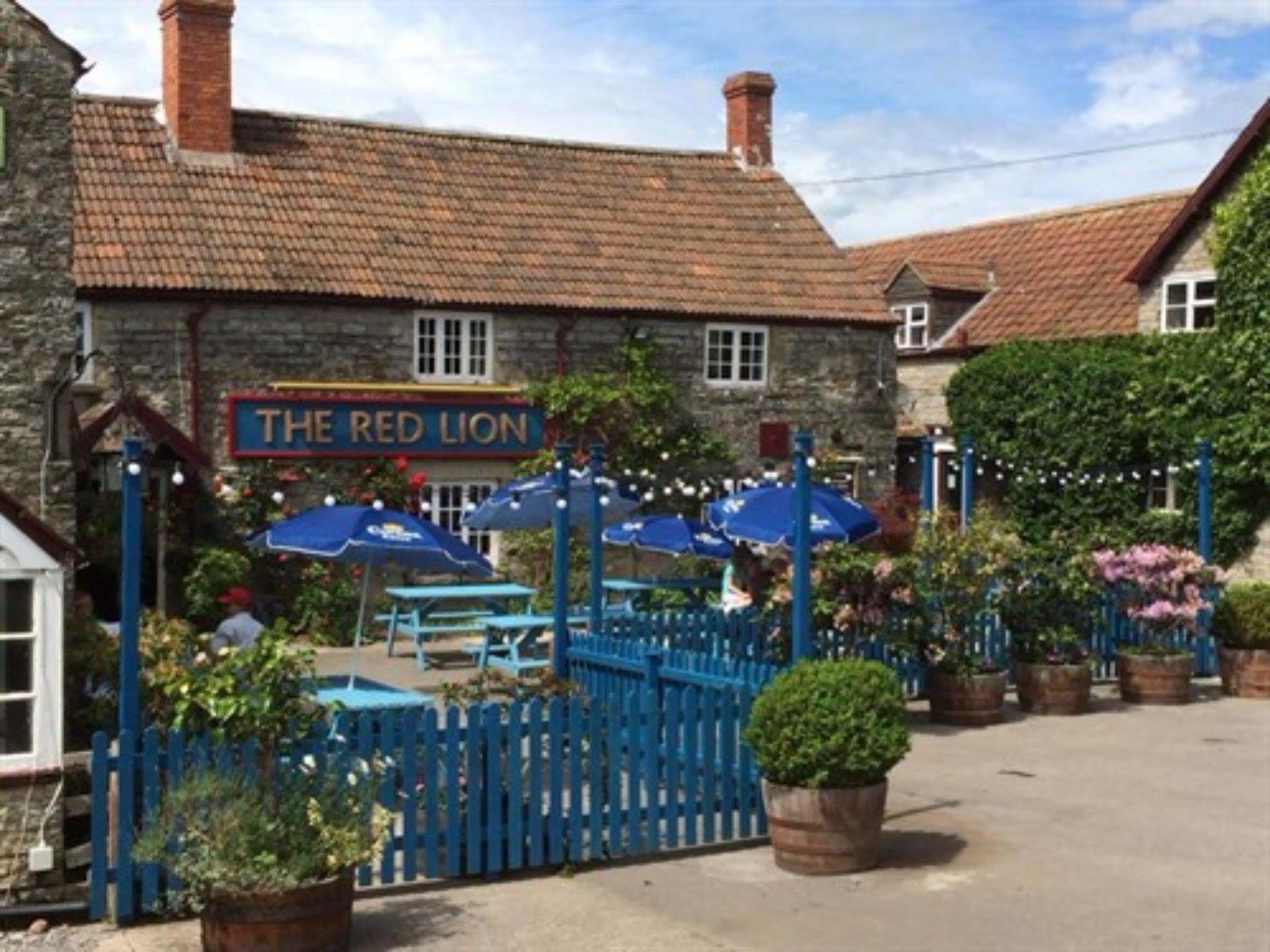 The Lion At West Pennard Hotel Exterior photo The Red Lion